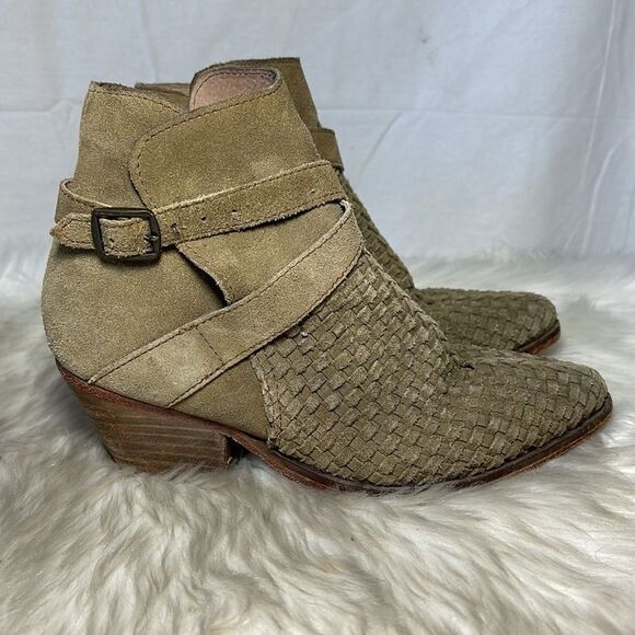 Free People Venture Soapstone Olive Distressed Suede Booties Sz 36/US 6 - Picture 6 of 12